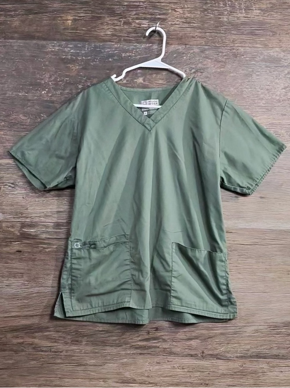 WonderWink Olive Green V-Neck Scrub Top - Picture 2 of 11